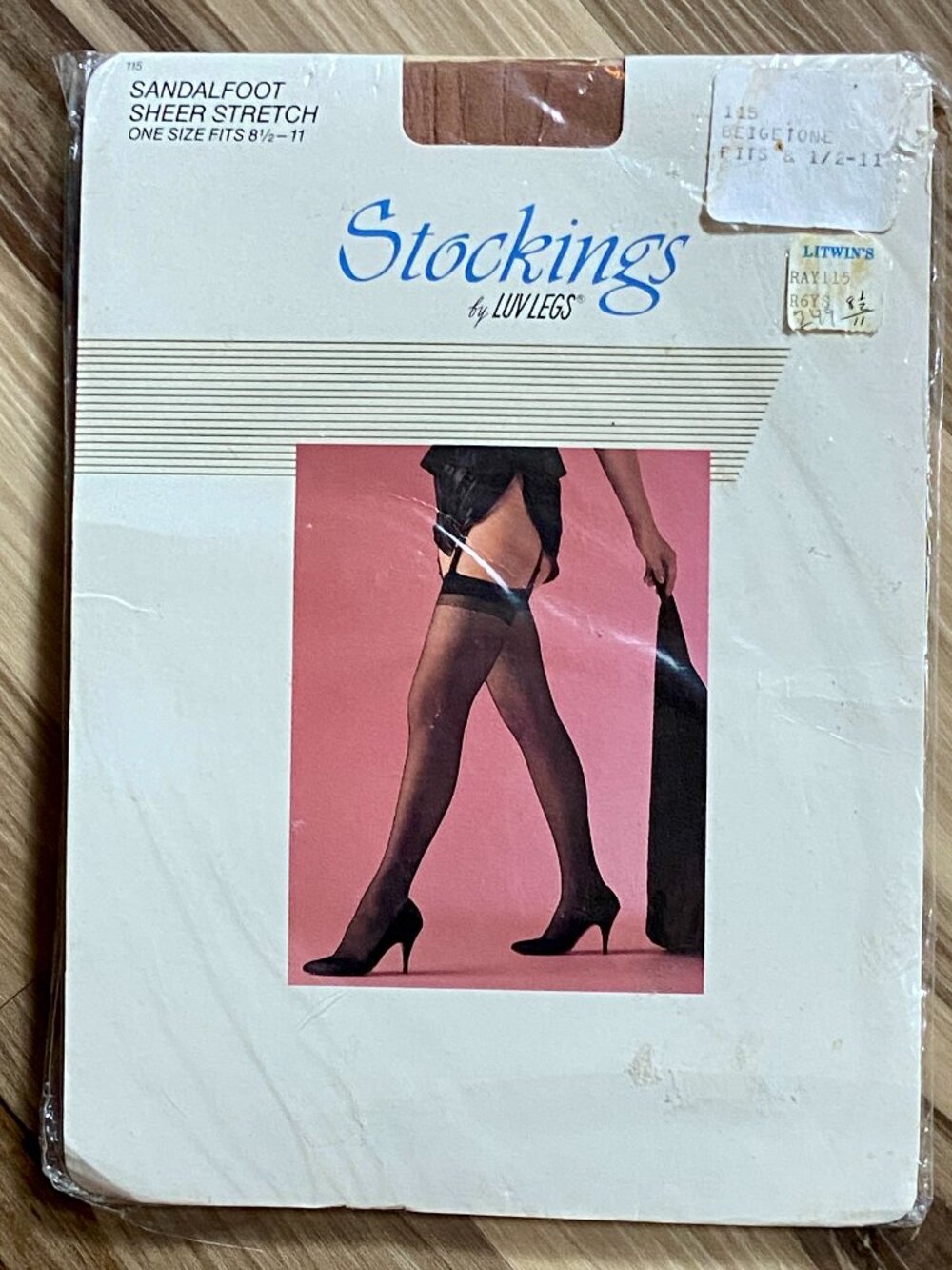 Vintage Stockings by Luv Legs Beige Tone Sandalfoot Sheer USA 8 1/2 - 11